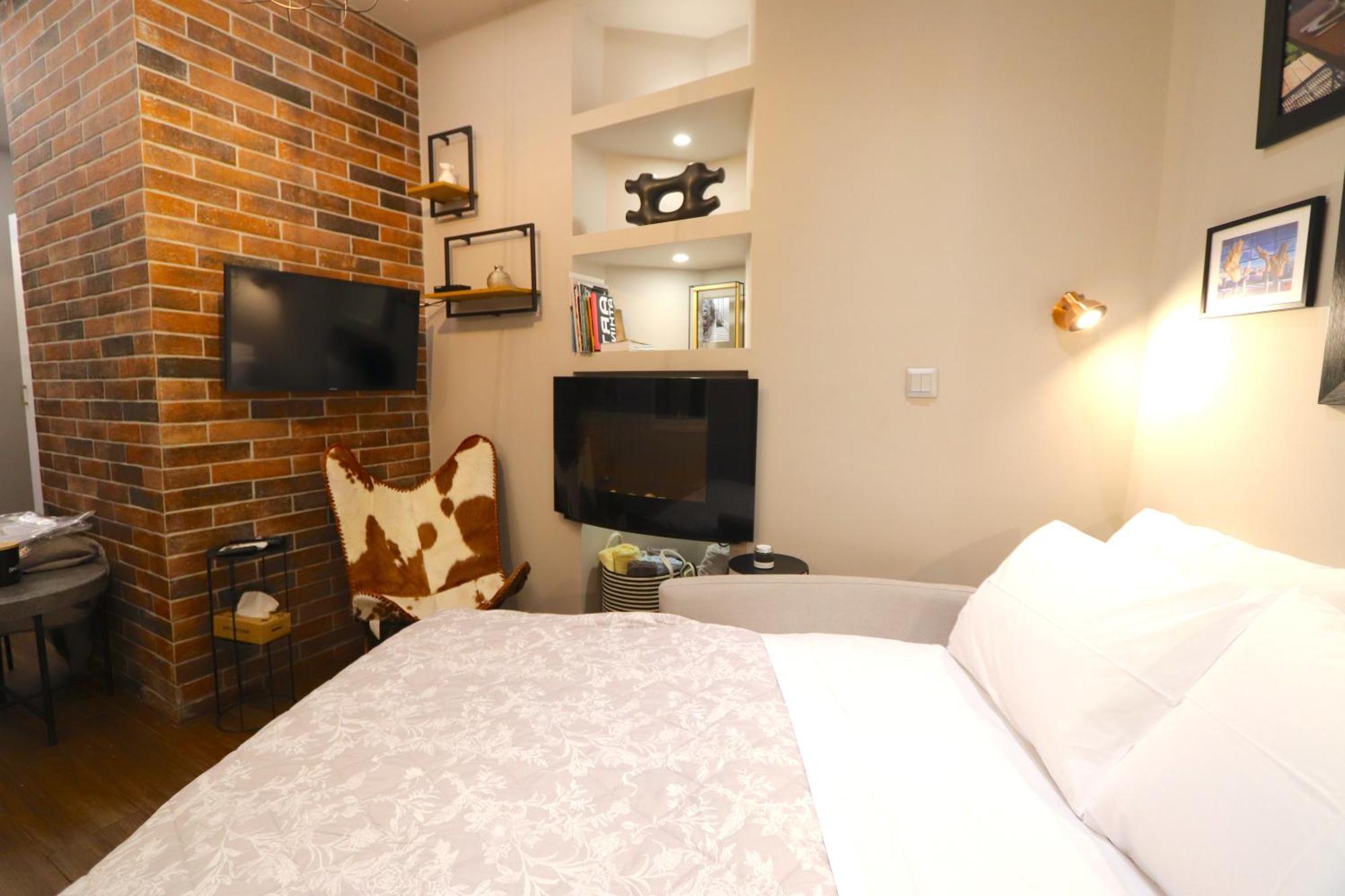 Modern Studio In Vibrant Kolonaki Area Atene Esterno foto